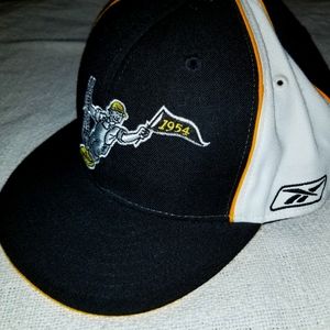 Reebok Pittsburgh Steelers throwback logo hat